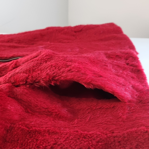 Bisou Bisou Authentic Red Spanish Rabbit Fur Vest - Picture 7 of 11